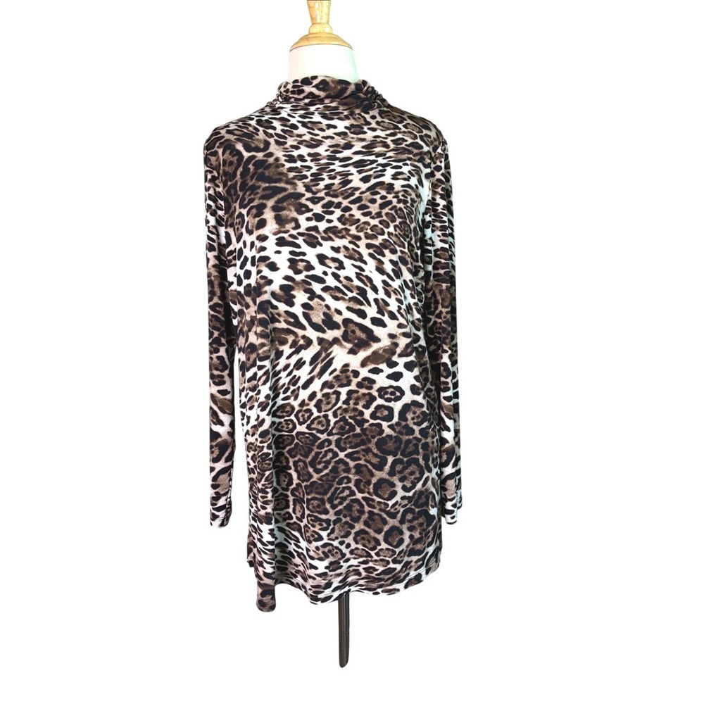 SUSAN GRAVER Liquid Knit Medium Animal‎ Print Mock Neck Tunic Top Office Career